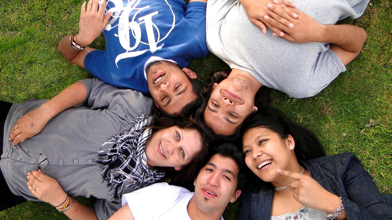Students experiencing New Zealand life while studying with WIE